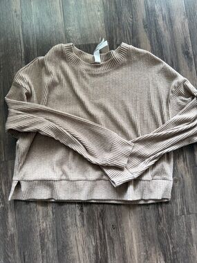 ALO Yoga Ribbed Crewneck Sweater in Taupe